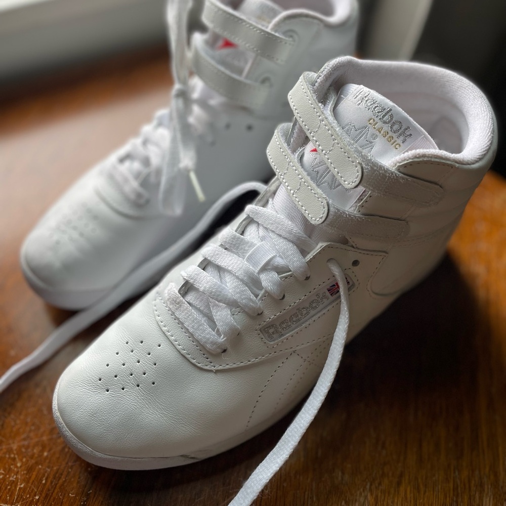 Reebok Classic White High-Top Sneakers - Picture 3 of 3